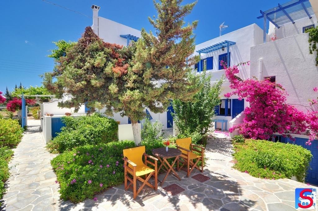 Soultana Rooms & Studios Pollonia Exterior photo